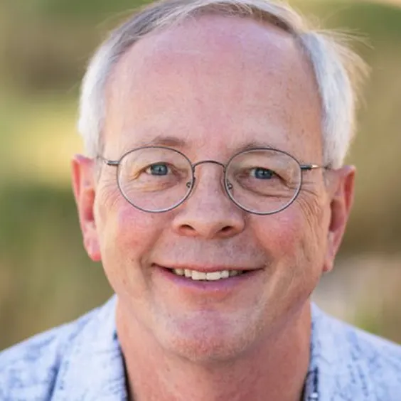 Lee Peterson